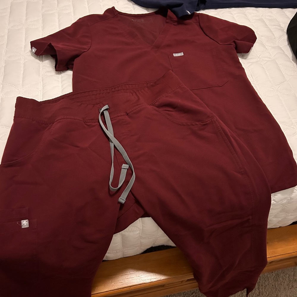 Burgundy figs uniform